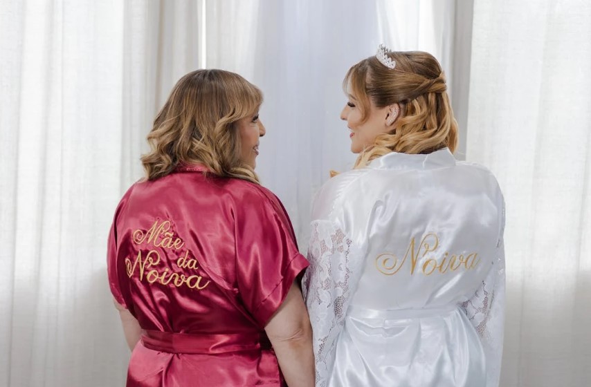 Embrace Comfort: Soft and Cozy Plus-Size Robes for Women