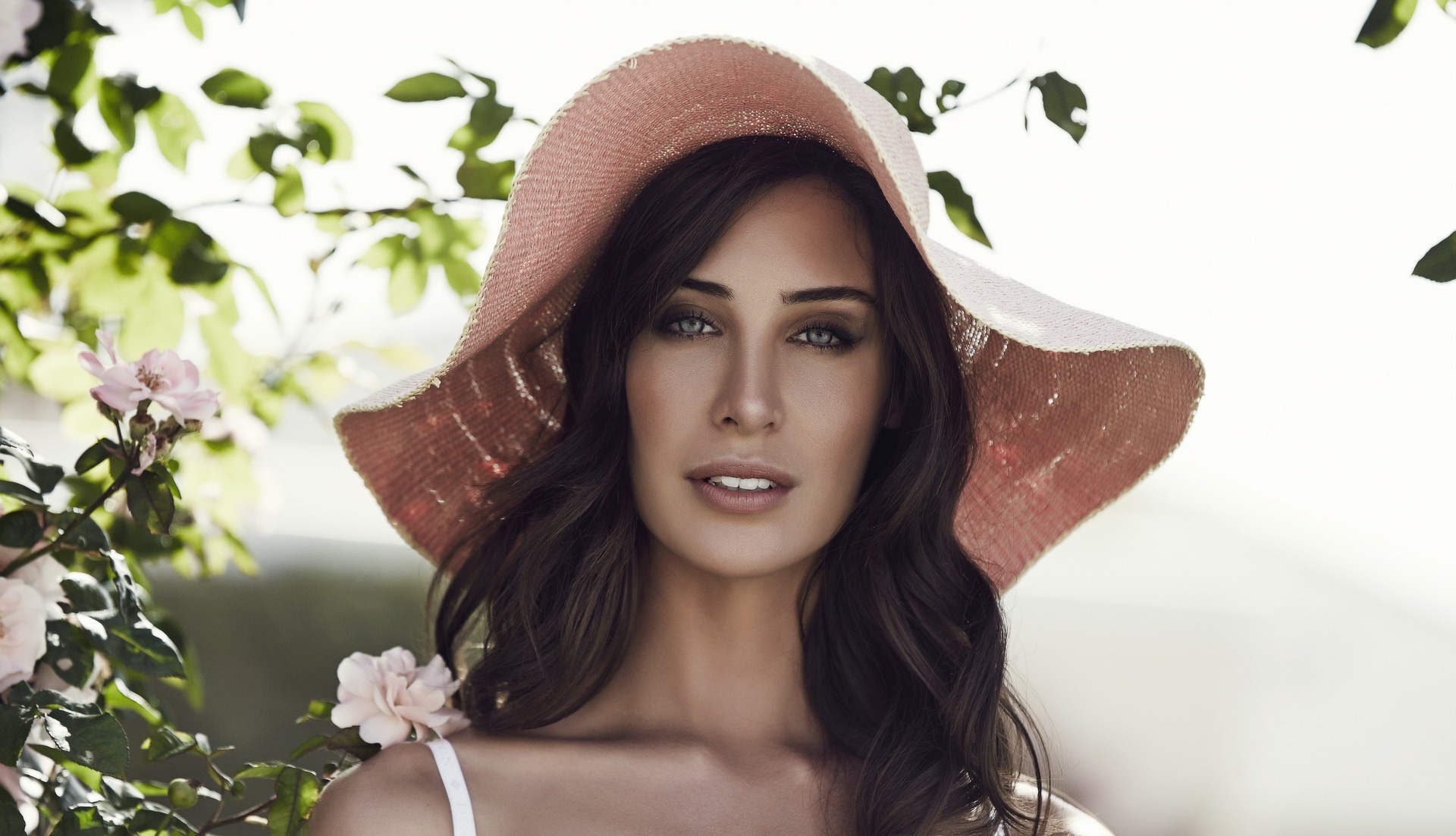 Floppy hat
