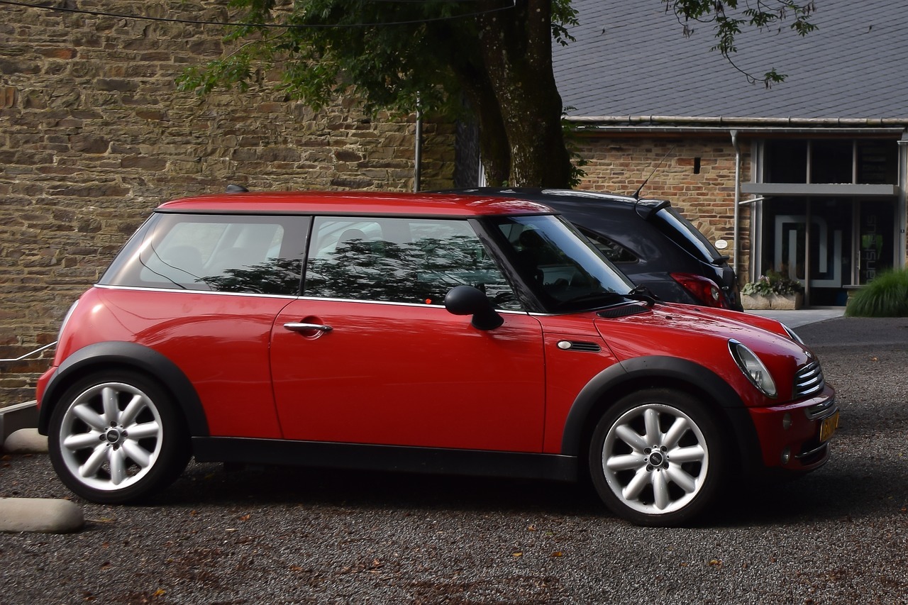 a red Mini car