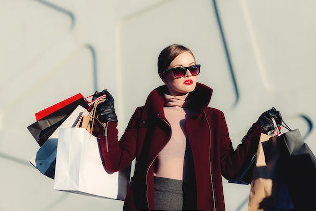 Become a fashion with icon with these effective shopping strategies
