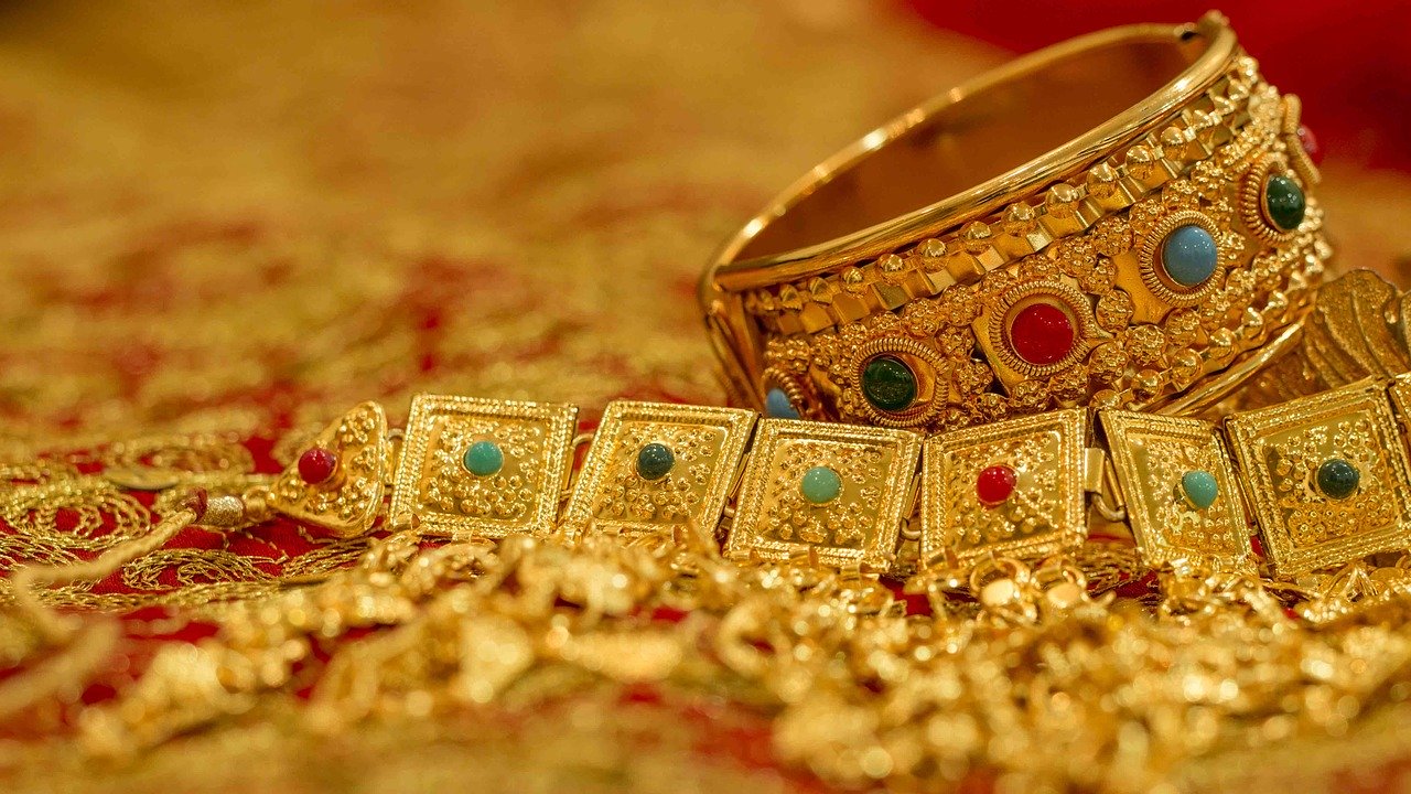 Tips For Buying Gold Jewelry