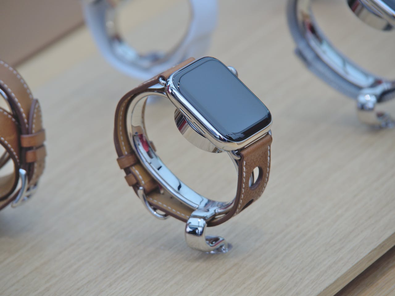 The Ultimate Guide to Knowing Your Leather iWatch Strap & Caring For Them