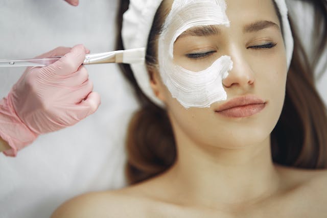 Things to consider before choosing an esthetician