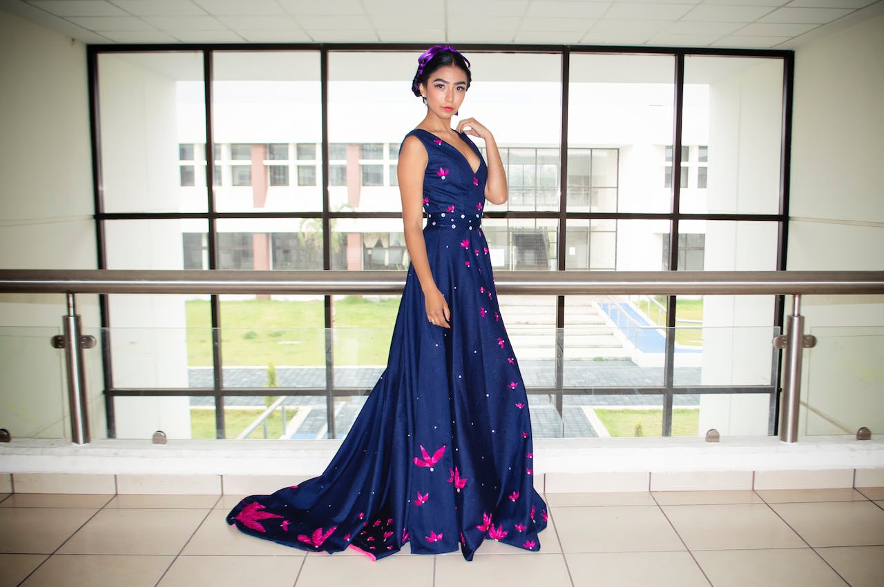 4 things to consider when choosing the right evening gown