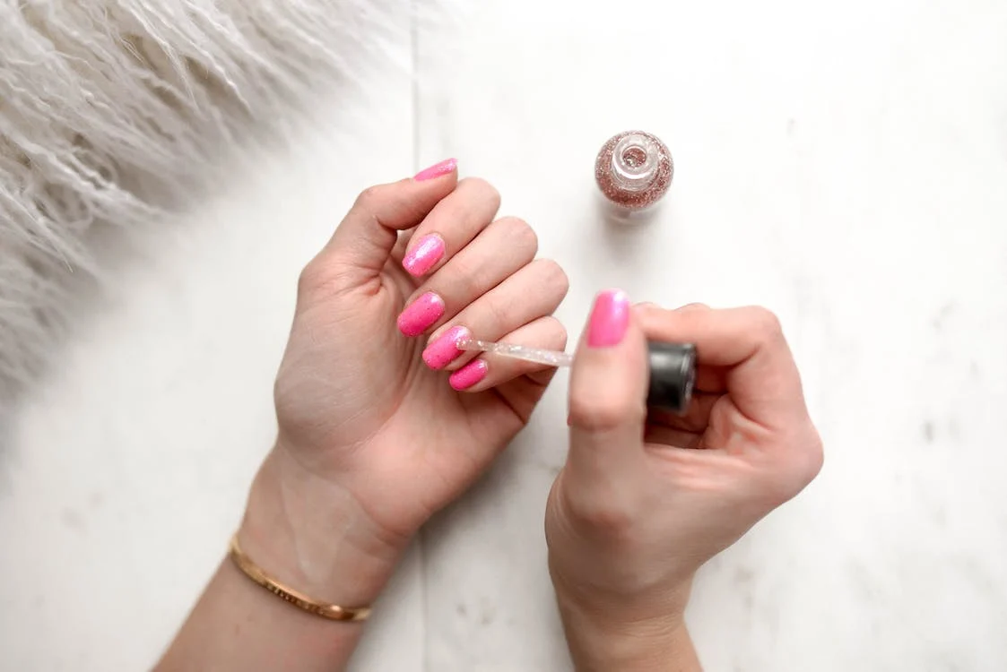 10 unique ways to paint your nails