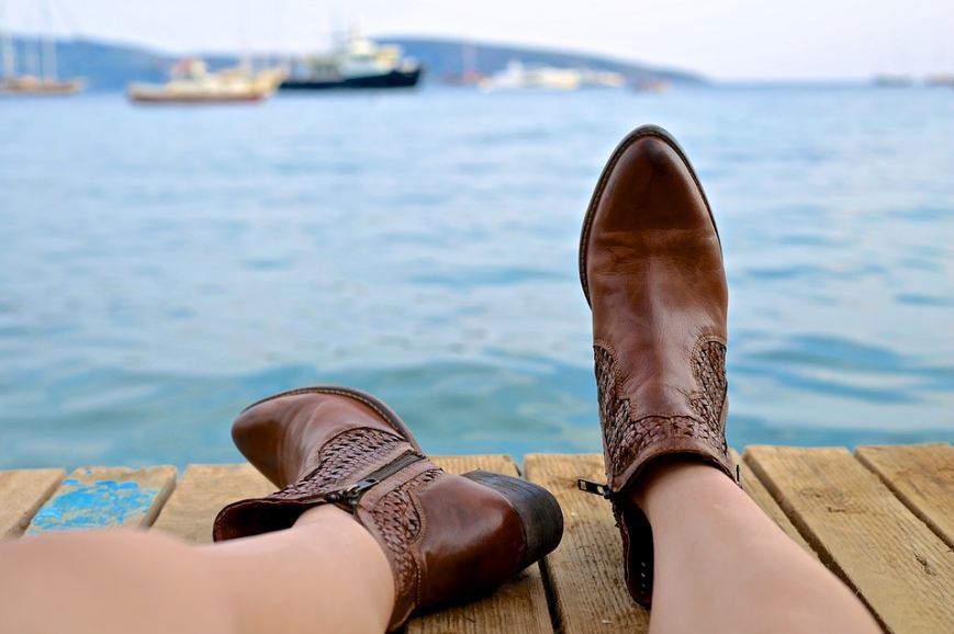 boots-feet-shoes-footwear-female