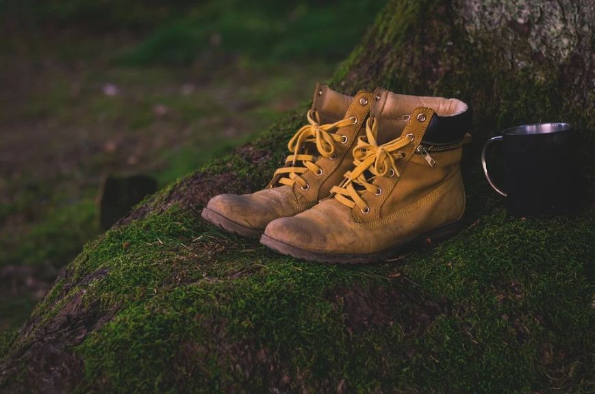 boots-shoes-moss-hiking-shoes-worn
