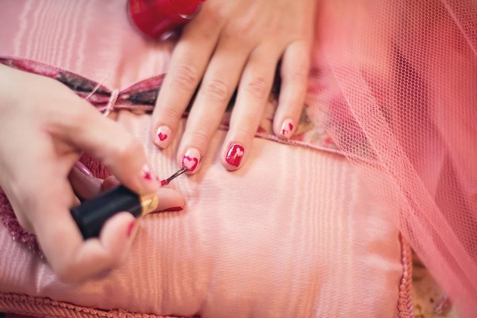 Mistakes that Might Destroy Your Nails