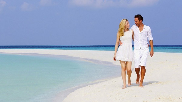 What Should You Check When Finalizing a Honeymoon Resort