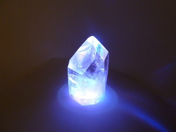 6 Easy Ways To Use Crystals In Your Every Routine And Connecting With The Inner Spirit