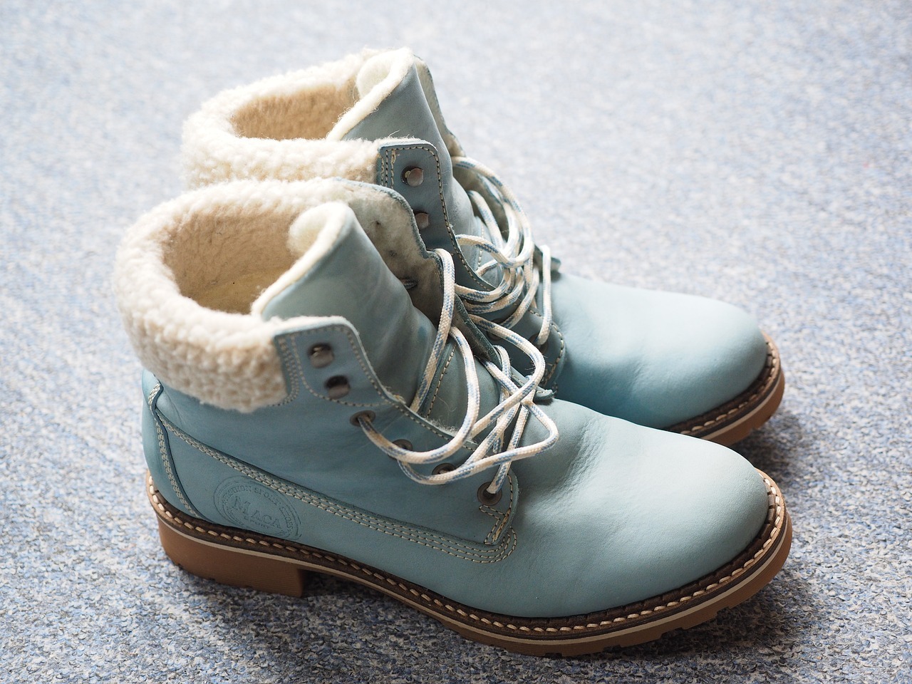 Remember These Tips to Buy The Perfect Ladies' Warm Winter Boots