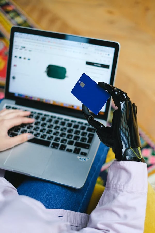 5 Advantages of Shopping Online