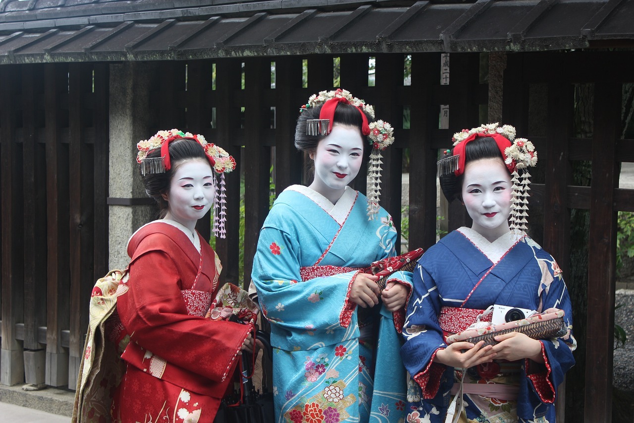 Geisha Girls Kimono